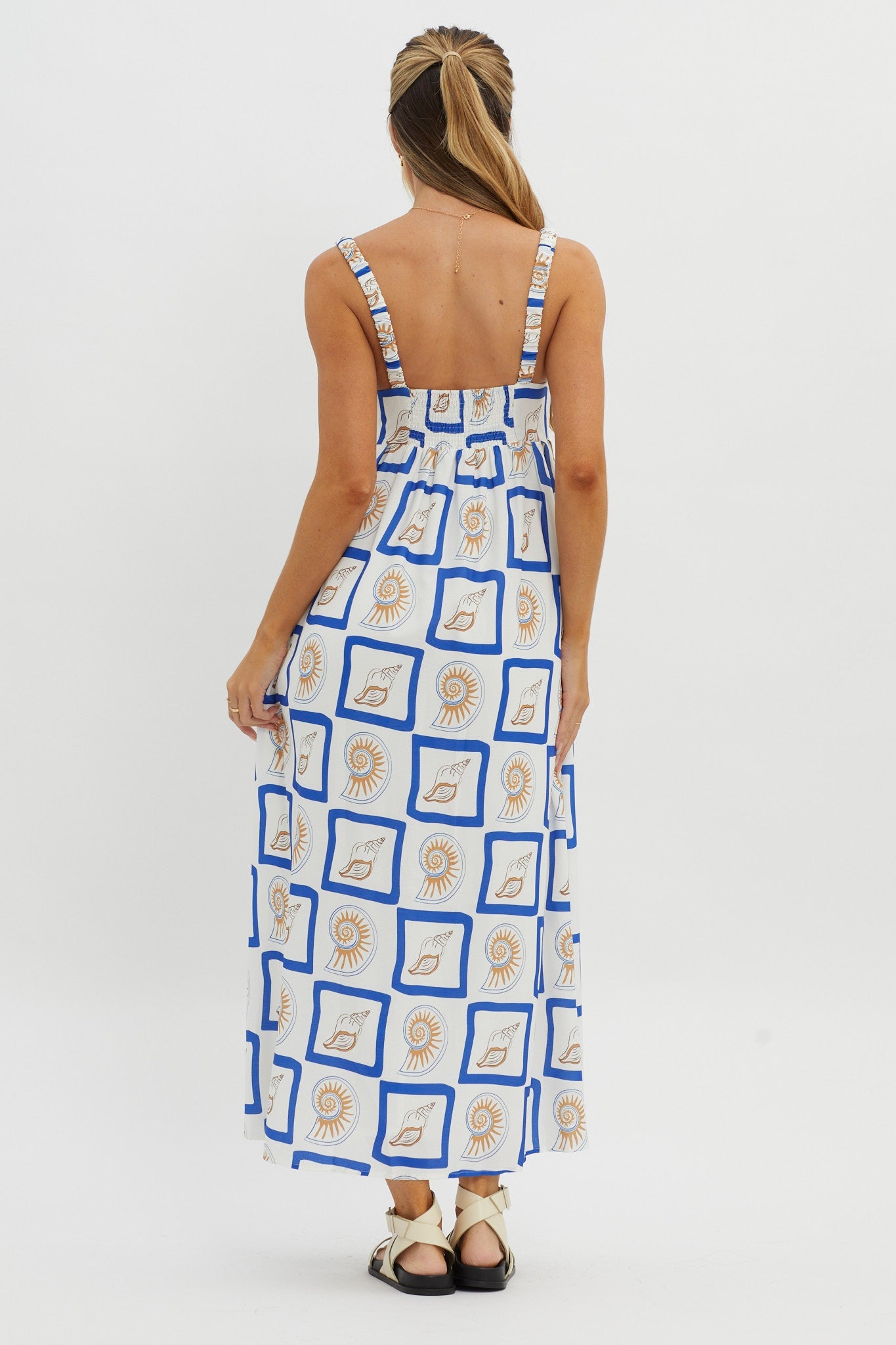 LOST IN LUNAR Katie Maxi Dress Shell Print